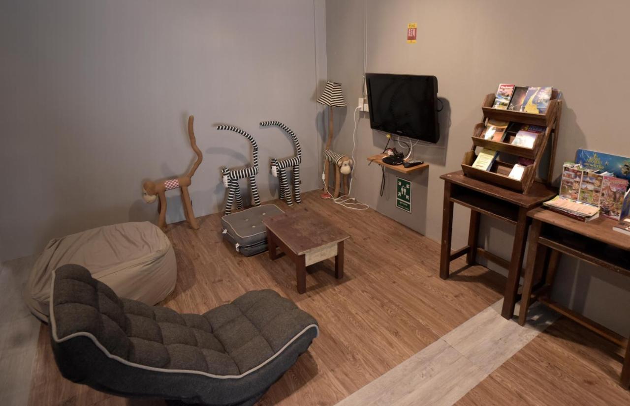 Ok Chic Phuket Hostel Экстерьер фото