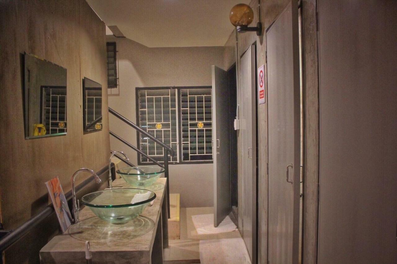 Ok Chic Phuket Hostel Экстерьер фото